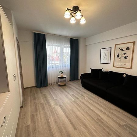 Luxury Studios Blvd. G. Enescu Suceava Eksteriør billede